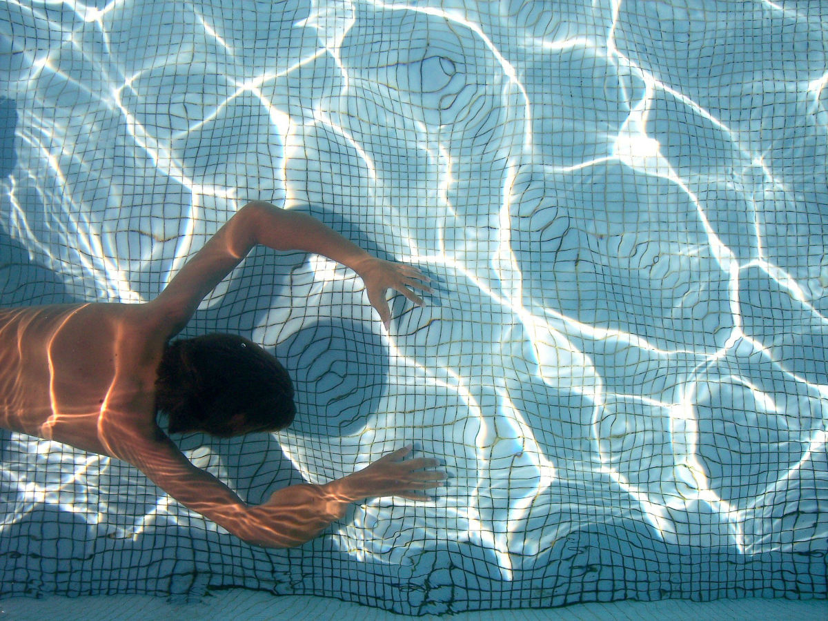 Comment réparer une fuite dans ma piscine ?