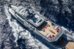 Un yacht