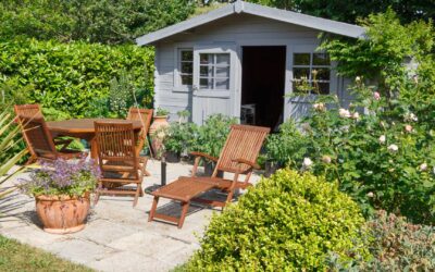 Installer et entretenir un abri de jardin.