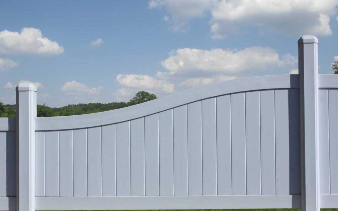 Aménager une bordure de jardin en PVC.