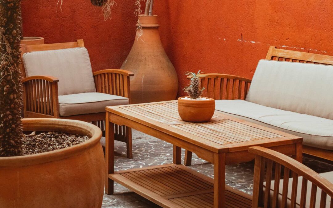 Choisir et utiliser des coussins extérieurs pour le jardin.