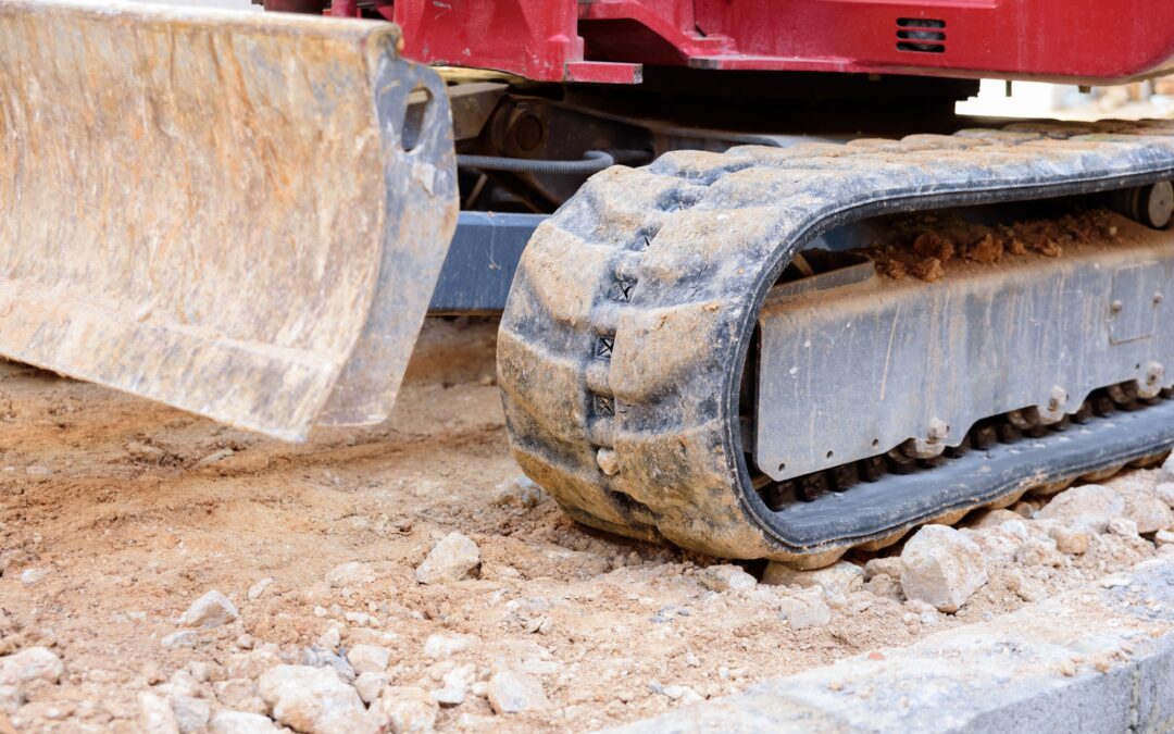 Comment optimiser l’utilisation des chenilles pour terrains difficiles ?