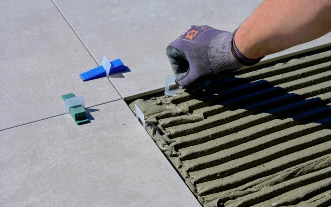 Sol en béton ou carrelage : quelle résine choisir pour une protection durable ?